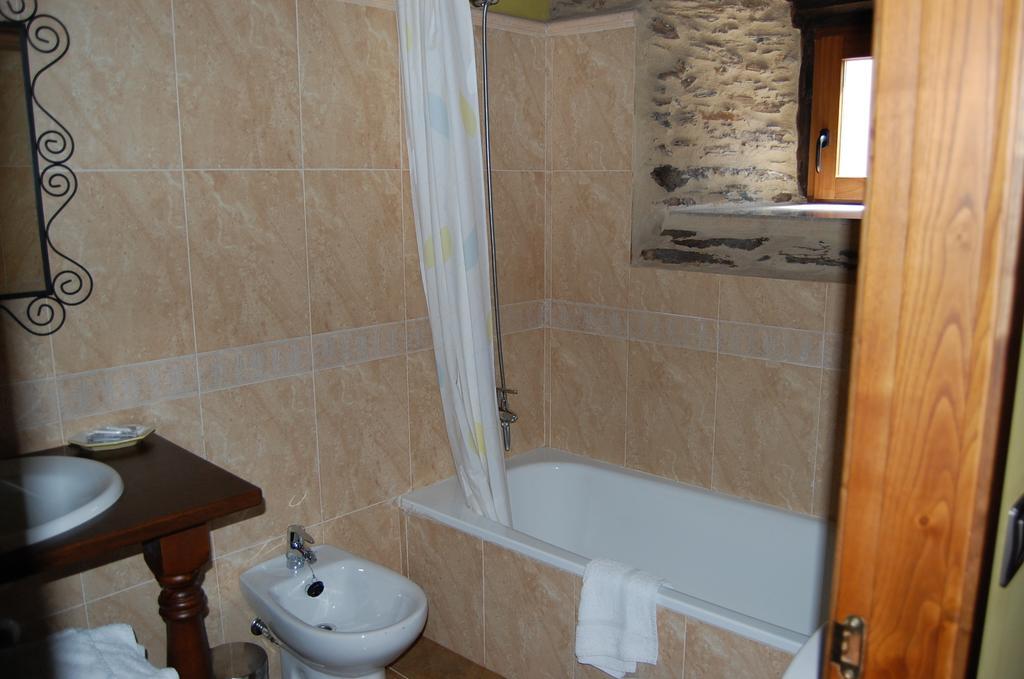 Pacio Do Sil Guest House La Rua Room photo